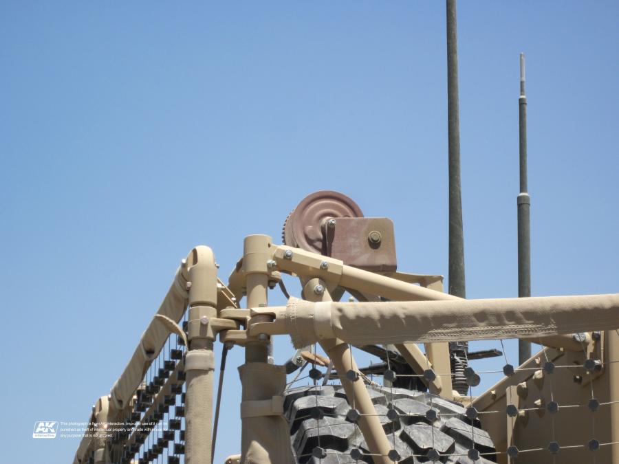 Детали экстерьера Oshkosh M-ATV 2009 года  (фото 440 из 676)